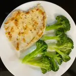 150g Chicken Steak With Fresh Broccoli 100g